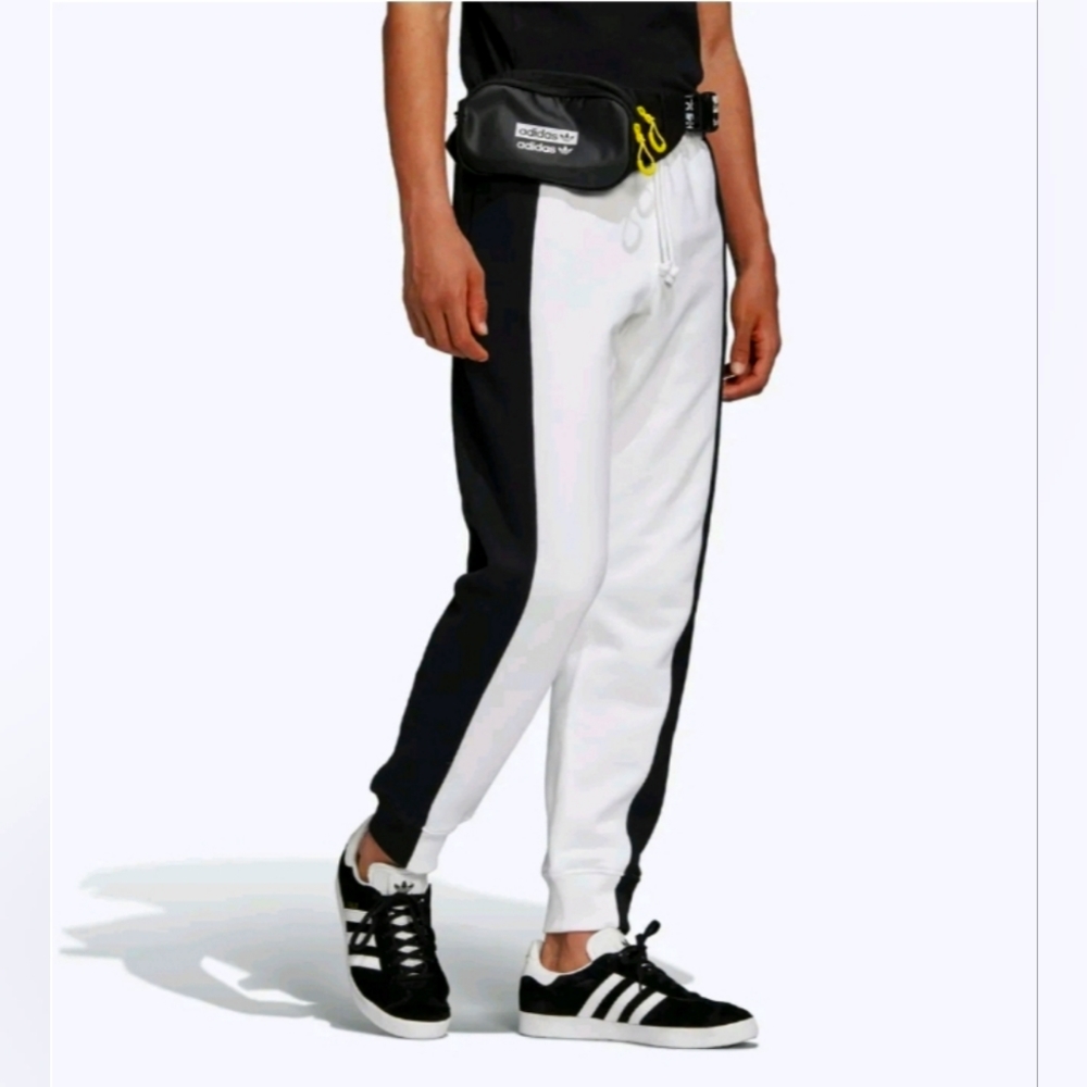 Adidas Originals R.Y.V Men's Colorblock Sweats Joggers Black White Sz Med FM2294